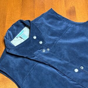 Magellan Santa Barber Outdoors Navy Size Medium Vest with Map Print inside